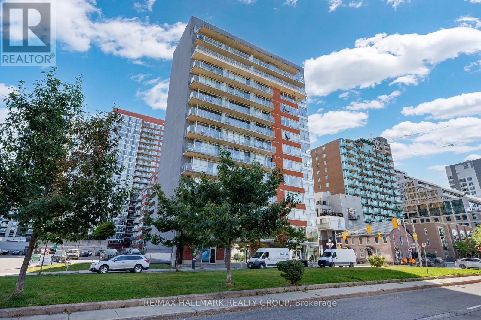 210 - 180 YORK STREET