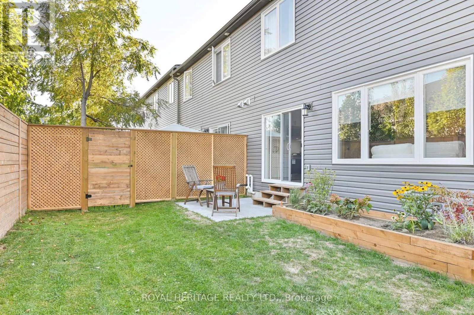 26 CAMPBELL CRESCENT