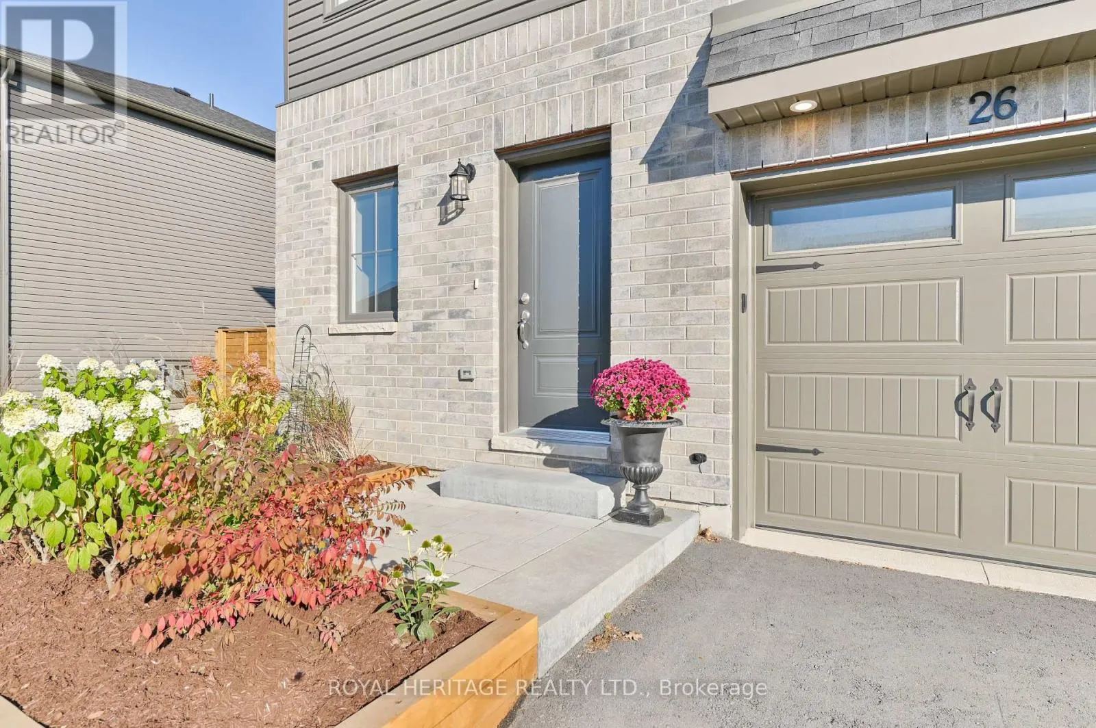 26 CAMPBELL CRESCENT