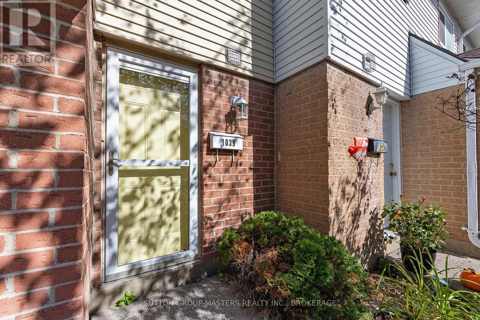 31 - 1039 CRAIG LANE, #31