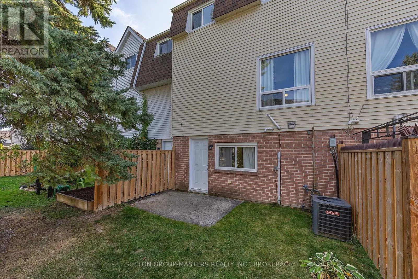 31 - 1039 CRAIG LANE, #31