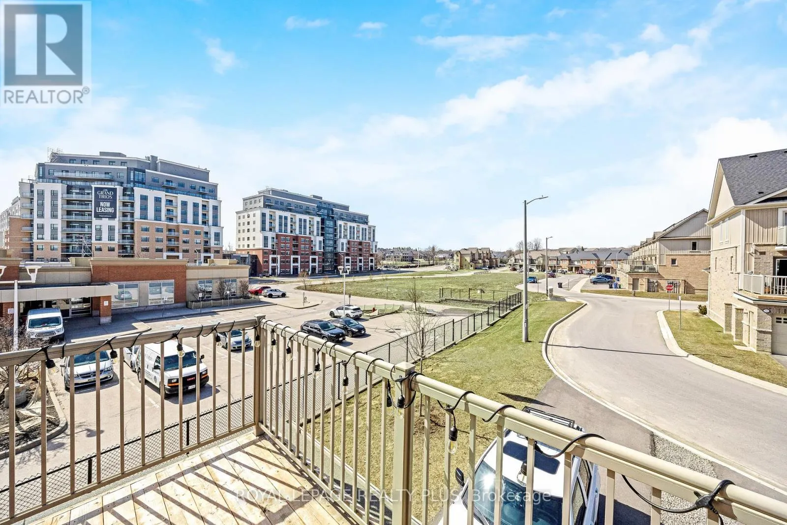 1 - 120 WATSON PARKWAY N