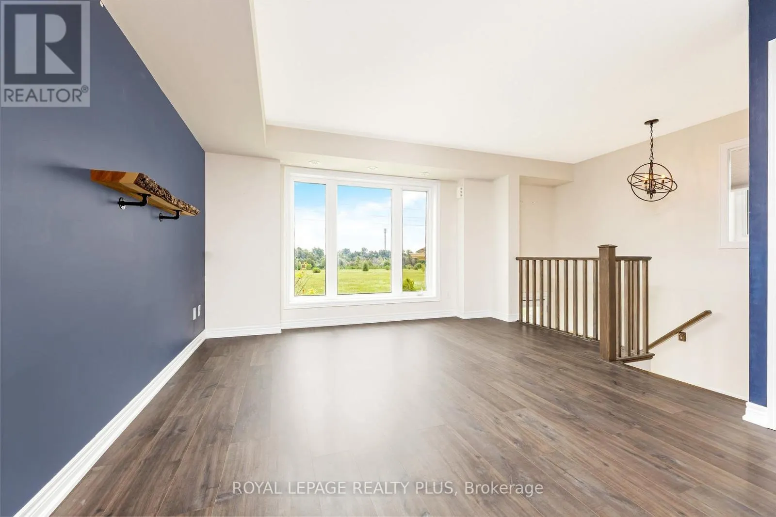 1 - 120 WATSON PARKWAY N