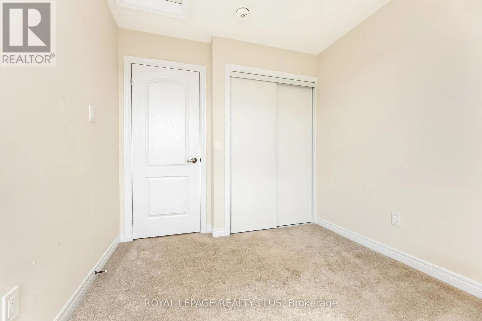 1 - 120 WATSON PARKWAY N