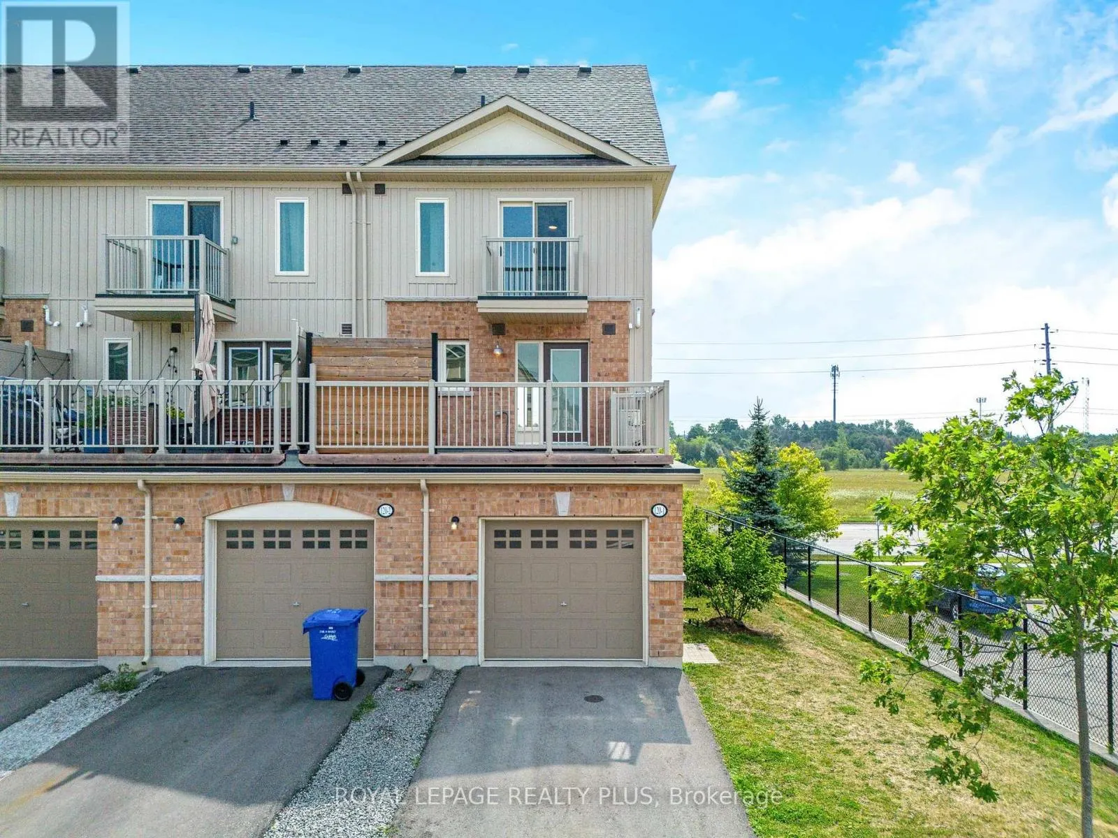 1 - 120 WATSON PARKWAY N