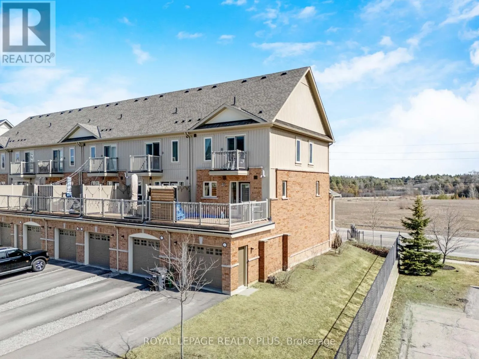 1 - 120 WATSON PARKWAY N
