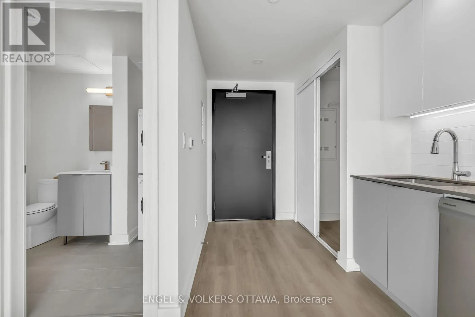 2411 - 199 RIDEAU STREET