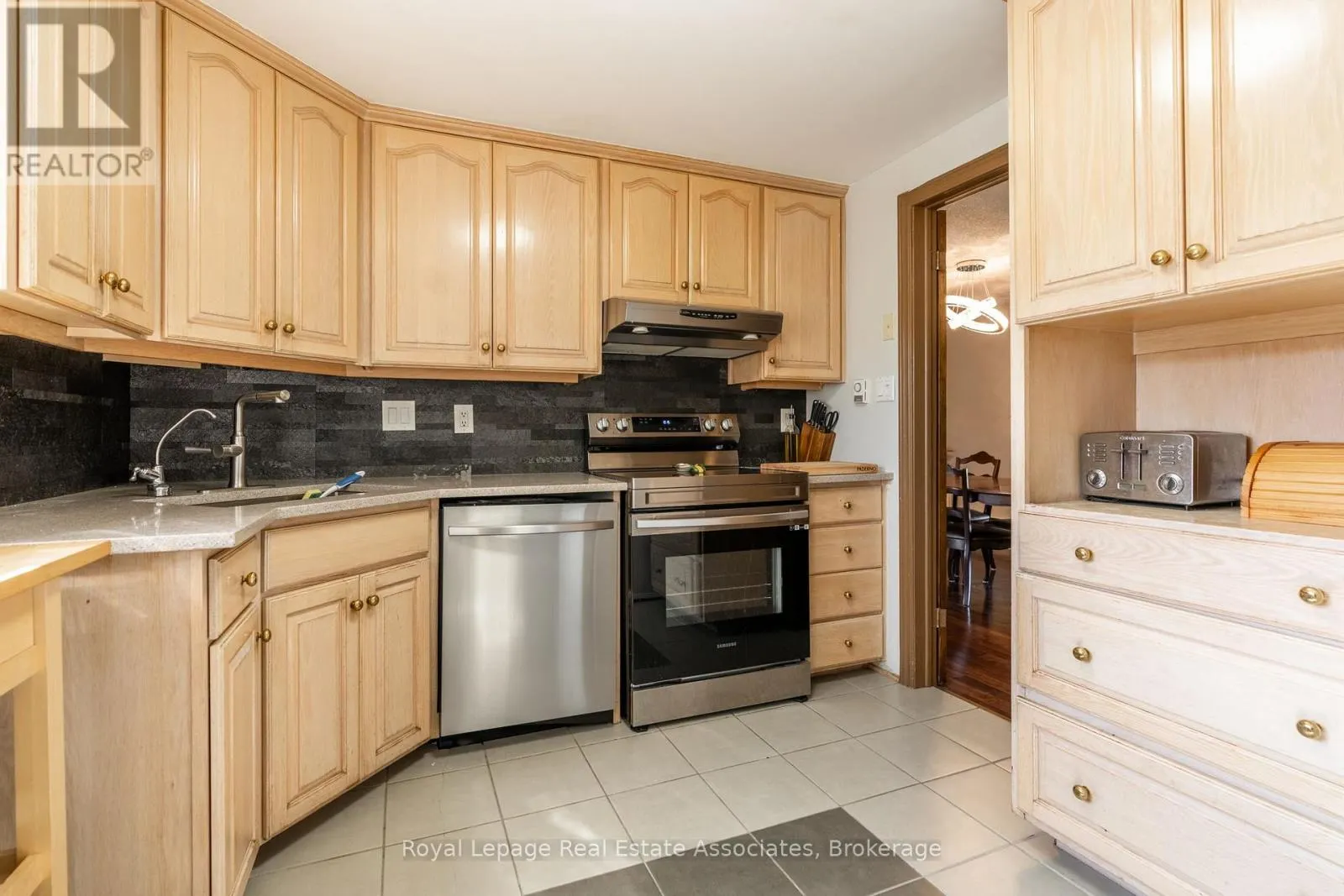 41 - 1250 LIMERIDGE ROAD E