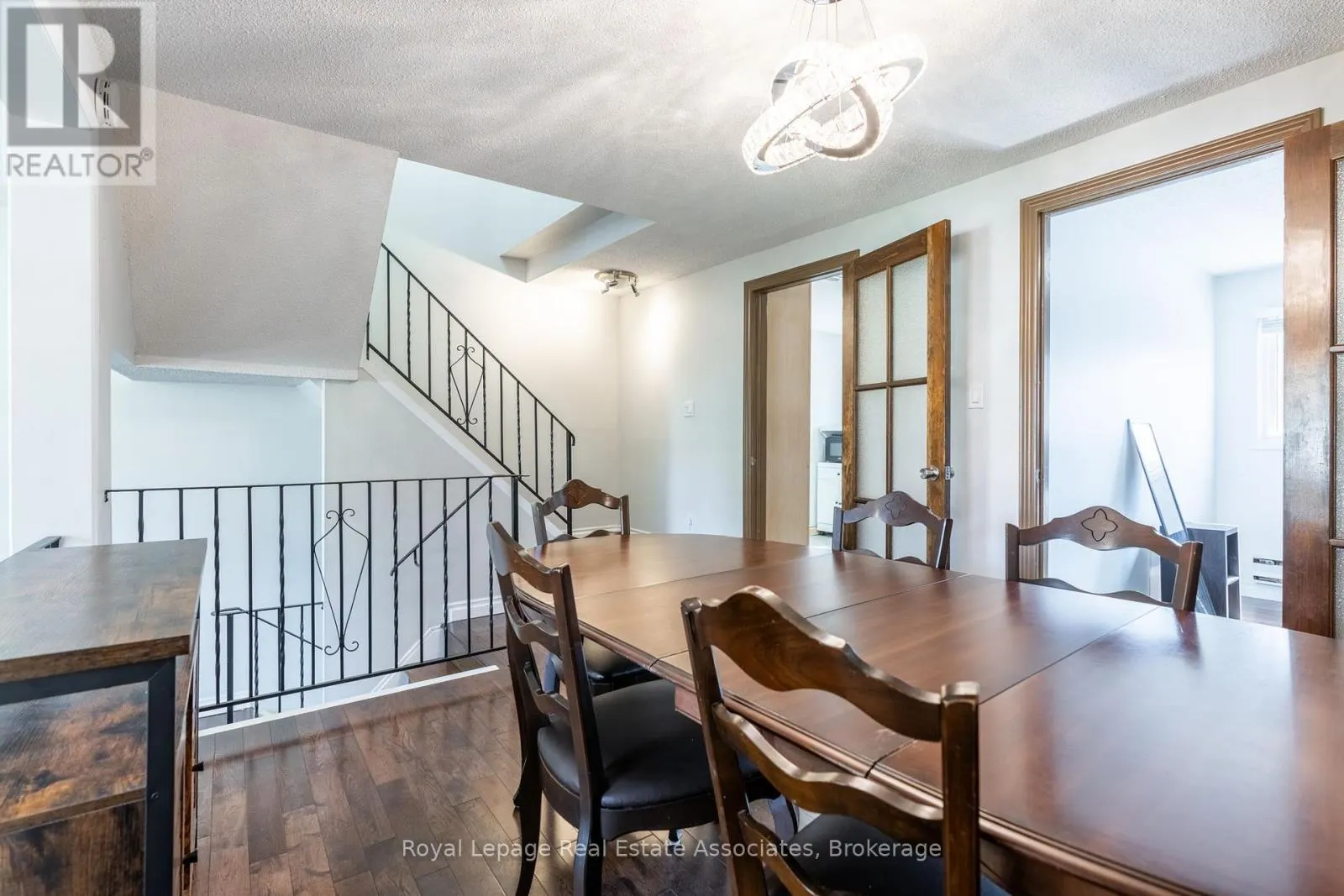 41 - 1250 LIMERIDGE ROAD E