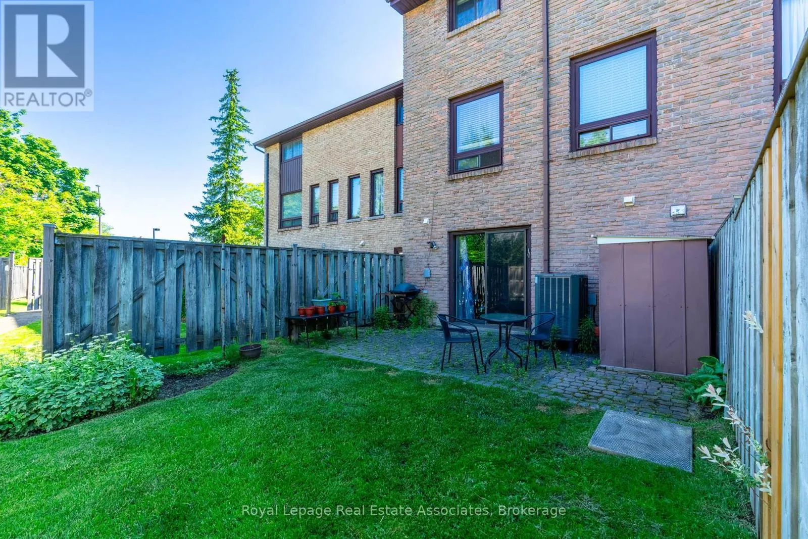 41 - 1250 LIMERIDGE ROAD E