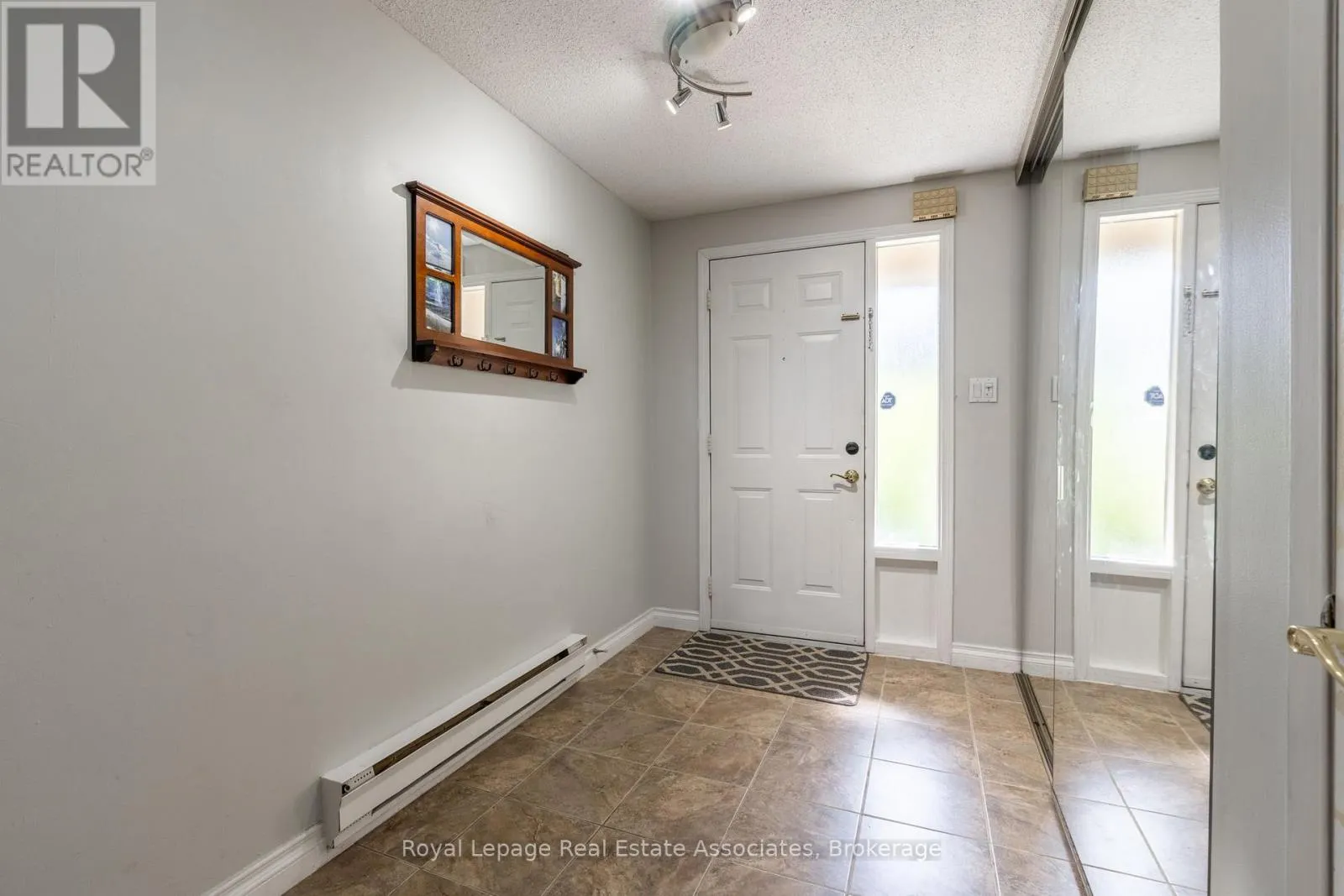 41 - 1250 LIMERIDGE ROAD E