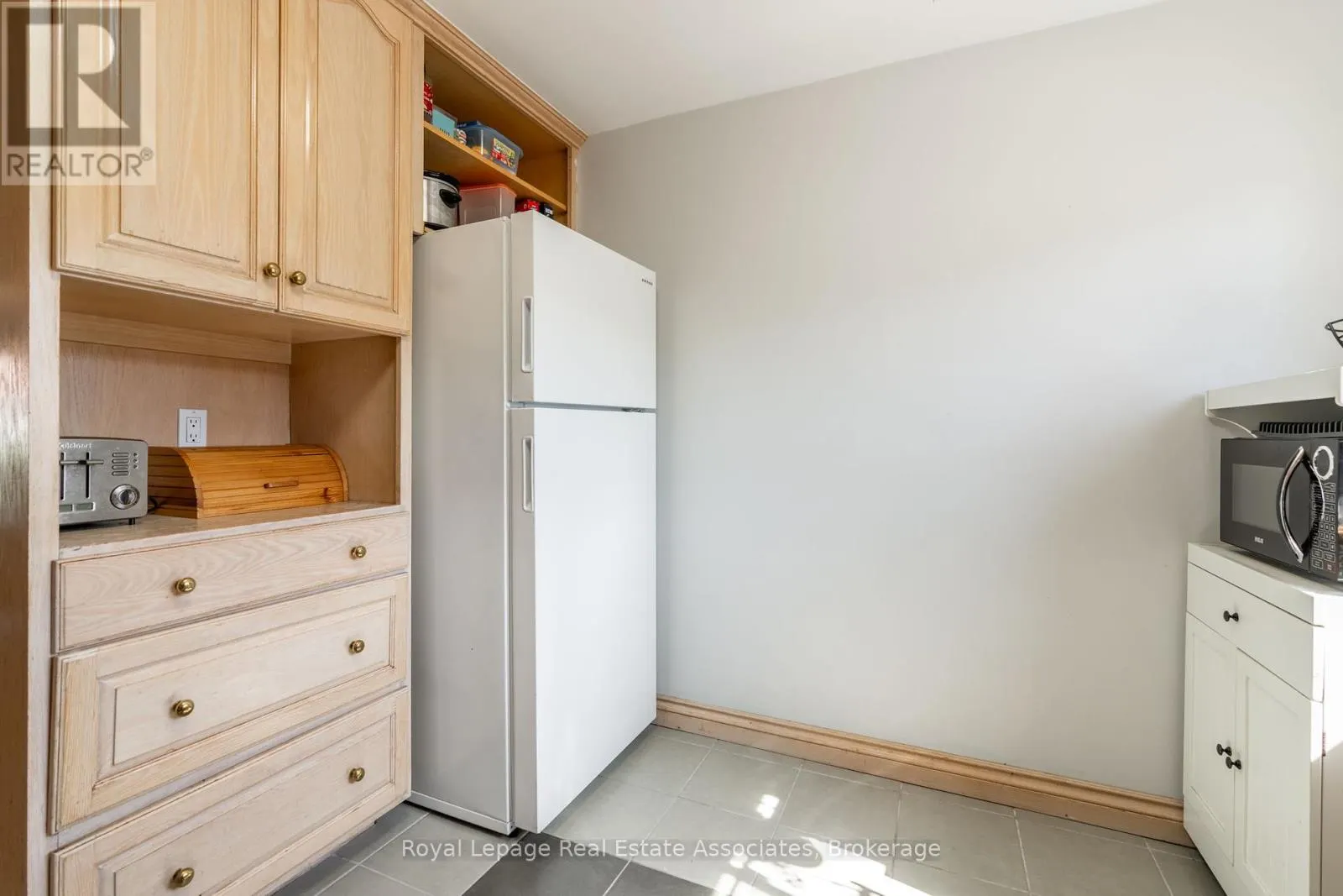 41 - 1250 LIMERIDGE ROAD E