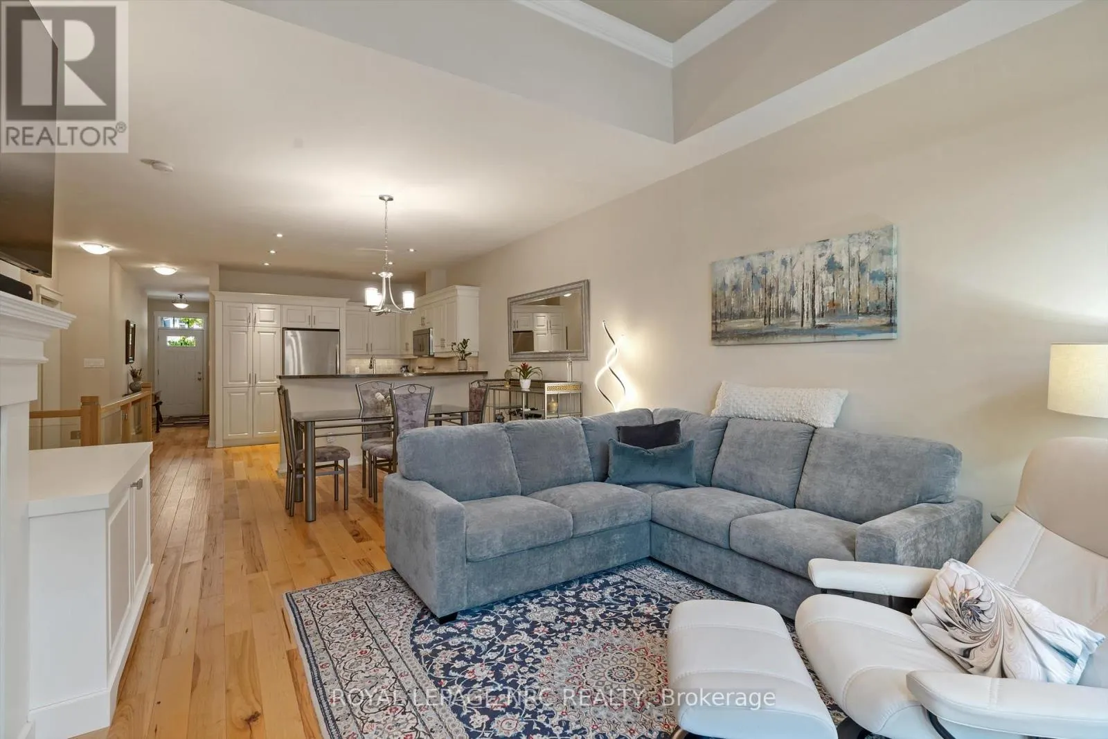 20 - 2880 KING STREET, #20