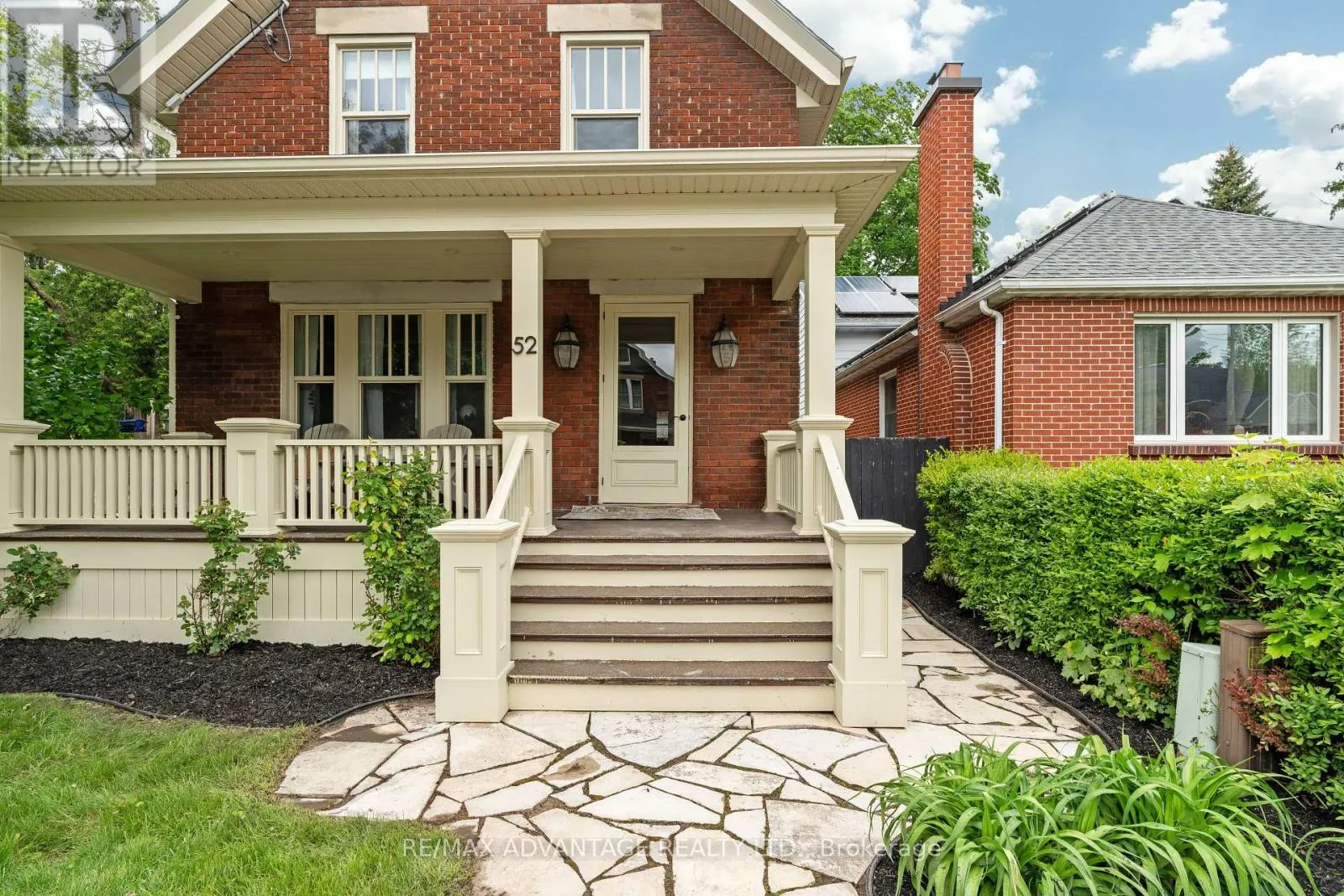 52 BEATTIE AVENUE