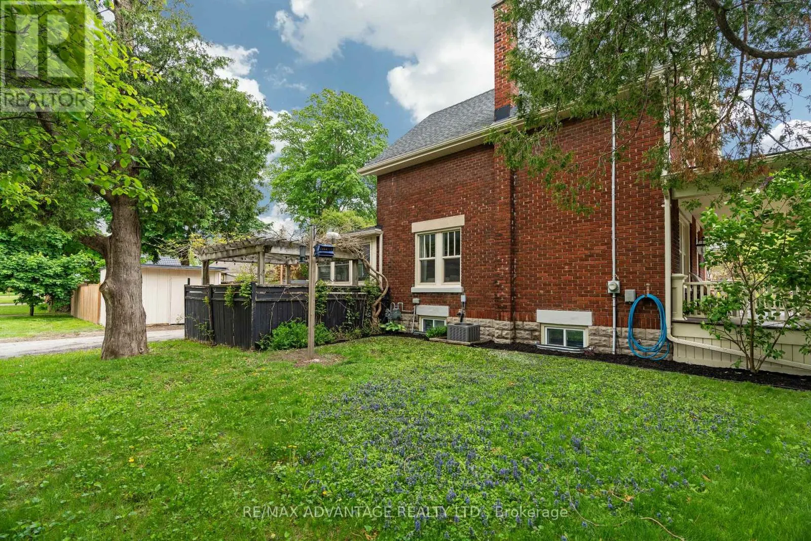 52 BEATTIE AVENUE
