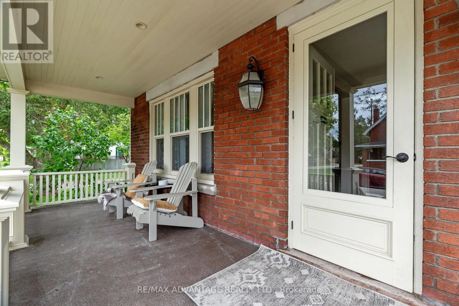 52 BEATTIE AVENUE