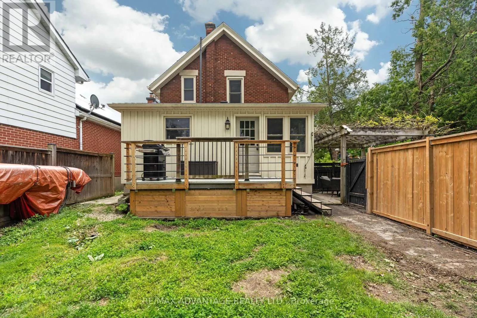 52 BEATTIE AVENUE