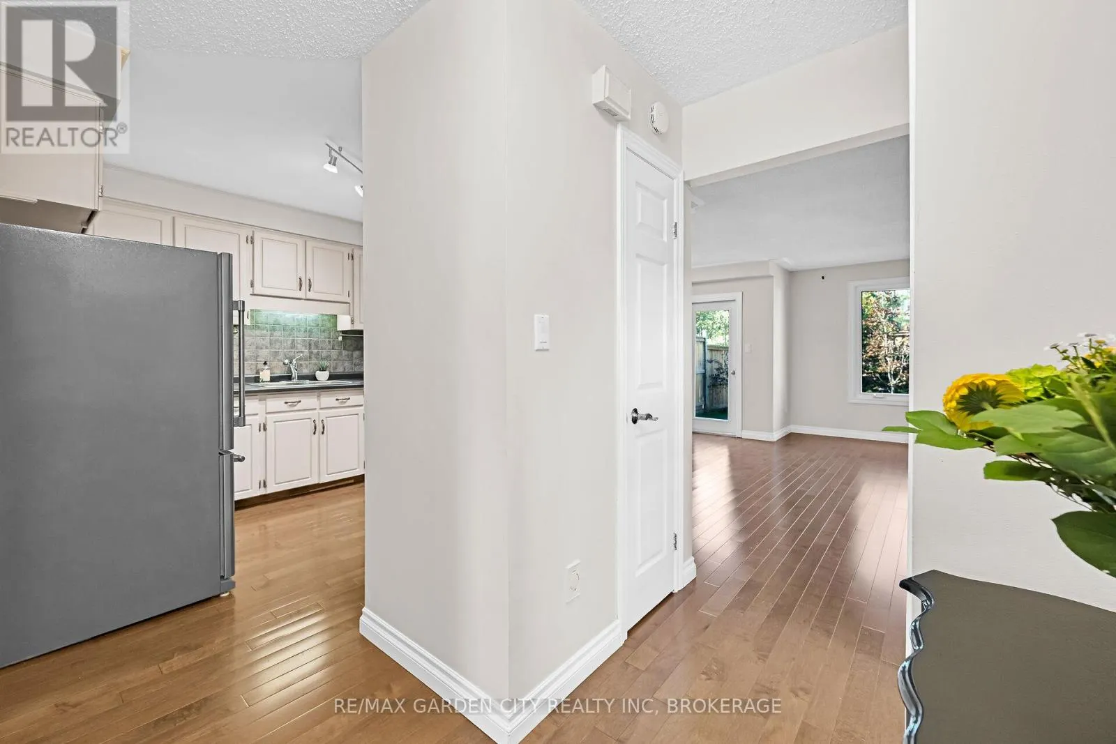 82 TERRACE AVENUE