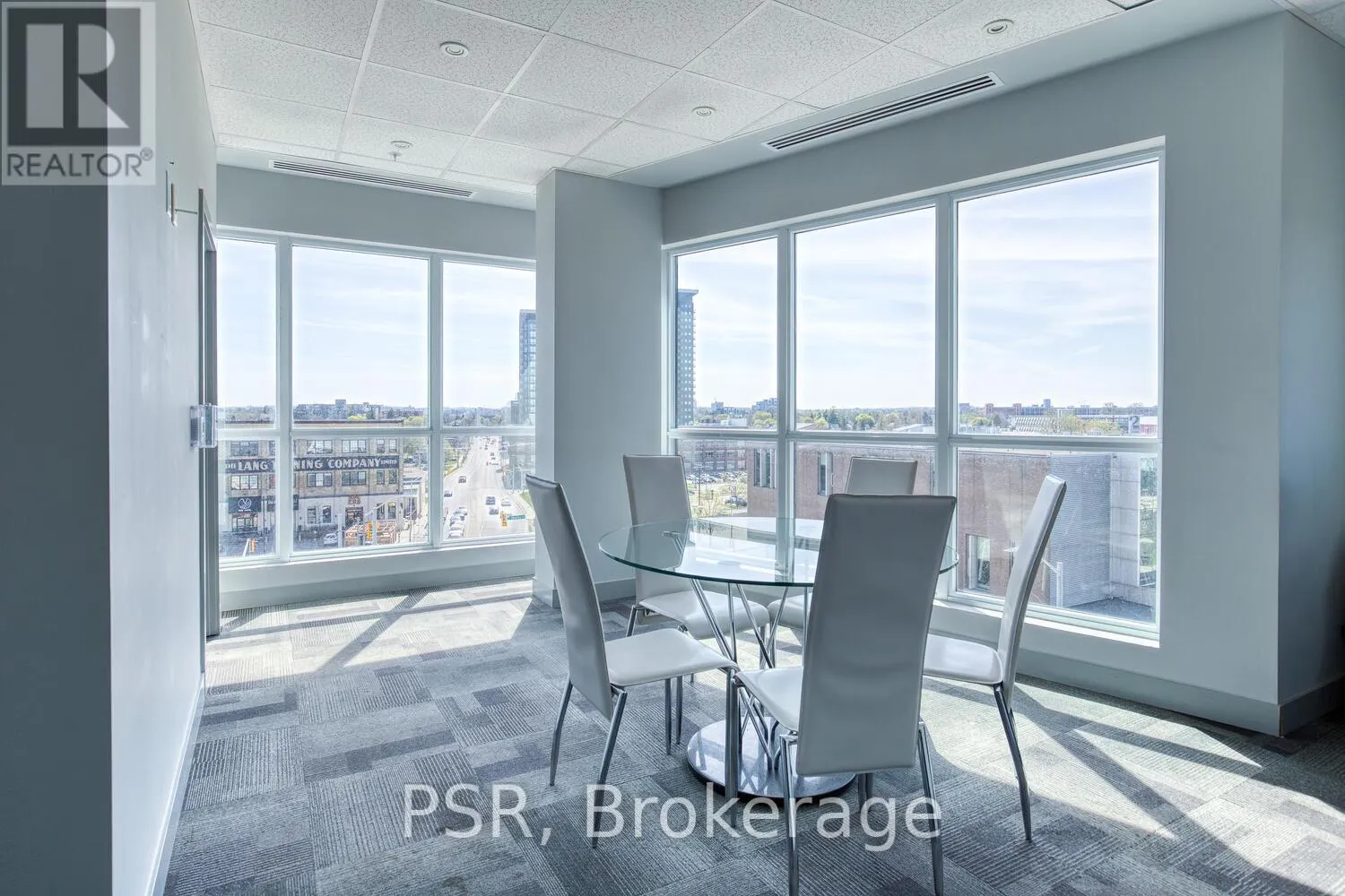 1205 - 1 VICTORIA STREET S