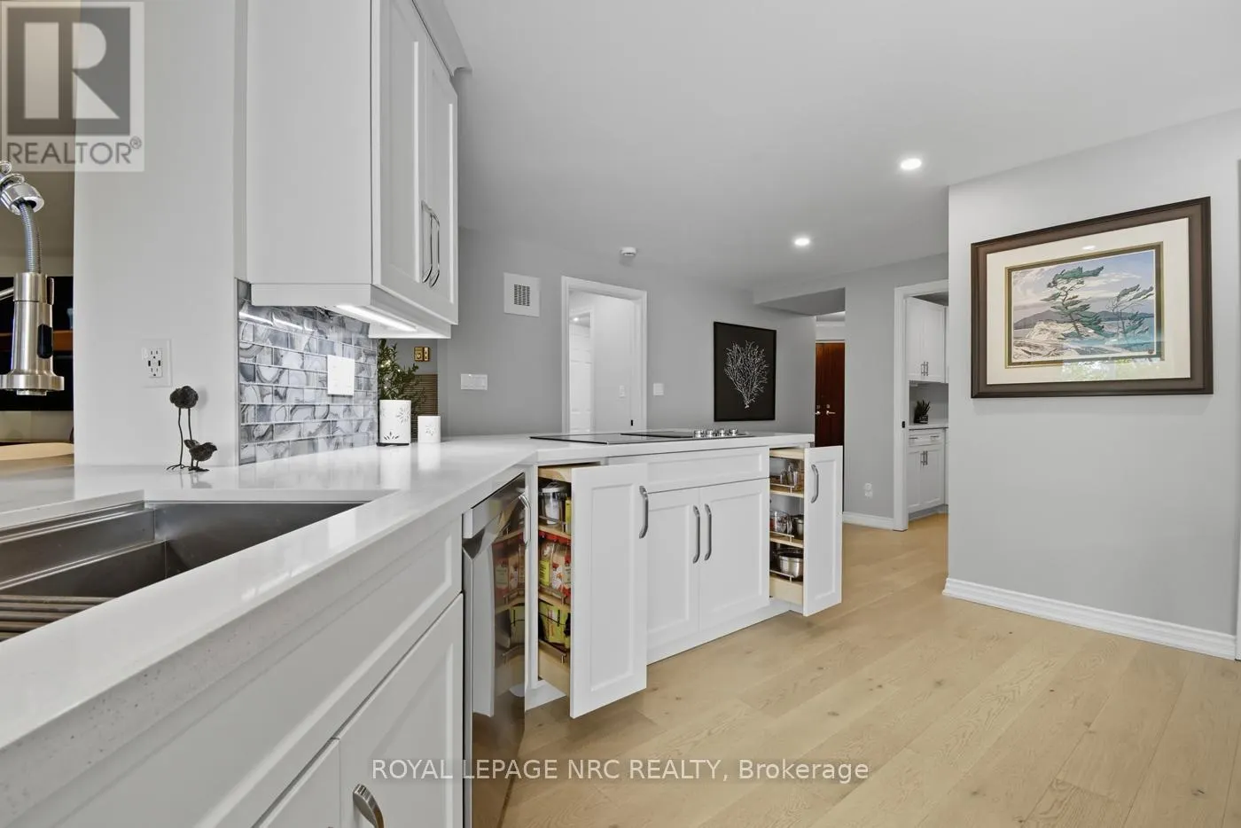 2206 - 701 GENEVA STREET, #2206