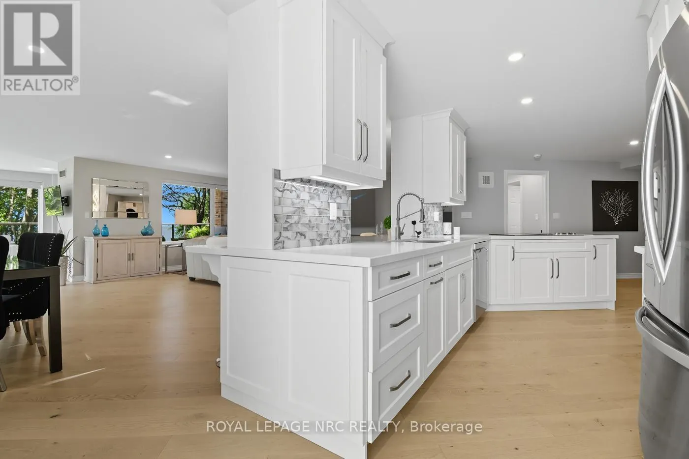 2206 - 701 GENEVA STREET, #2206