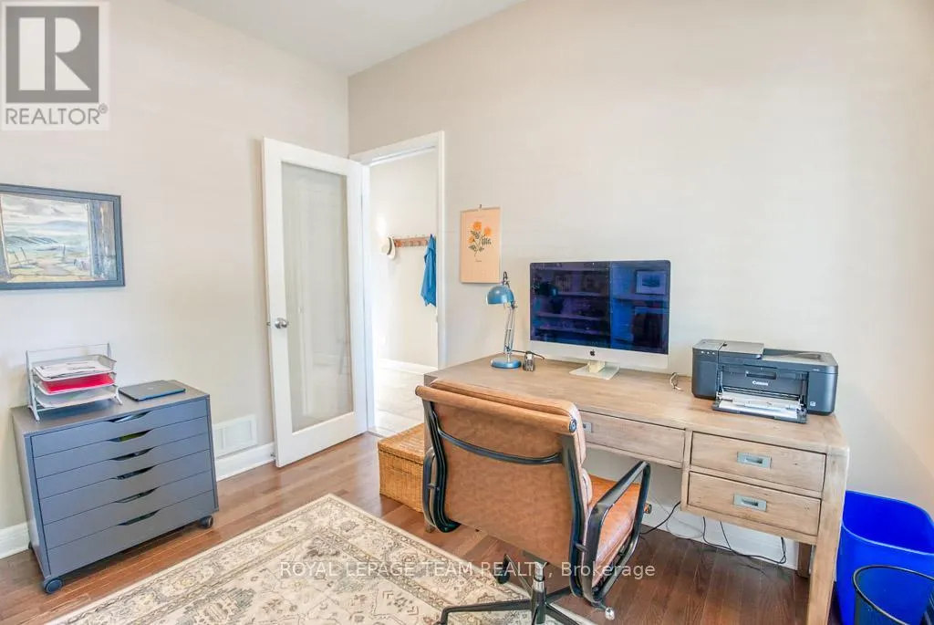 107 KITSILANO COURT