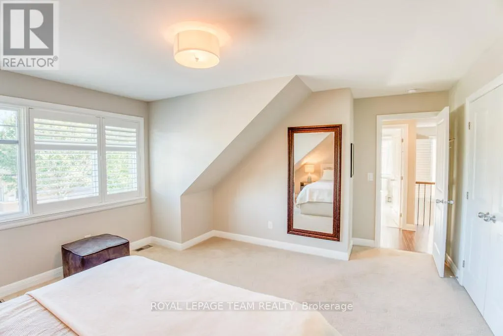 107 KITSILANO COURT