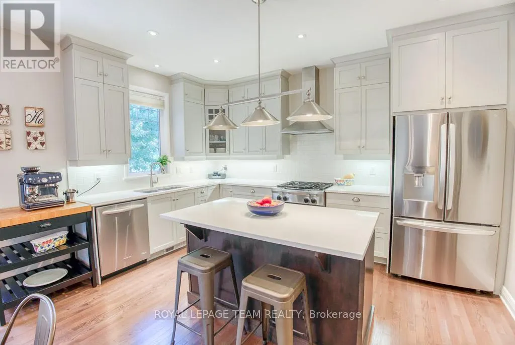 107 KITSILANO COURT