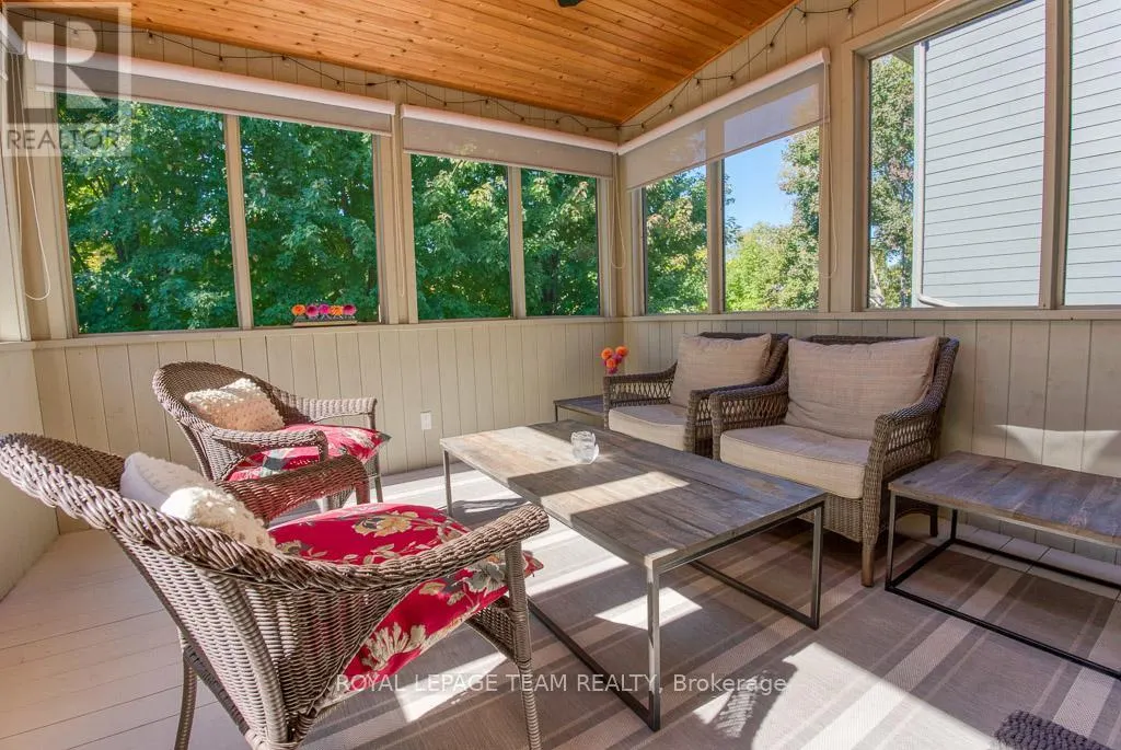 107 KITSILANO COURT