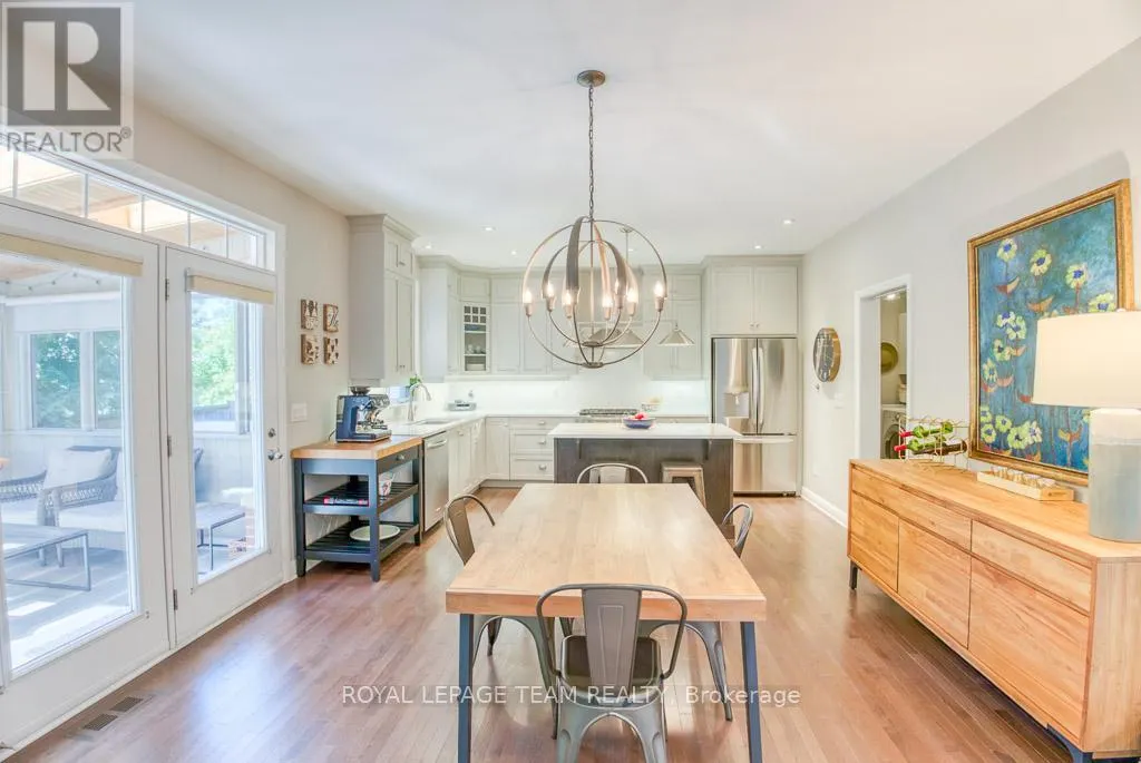 107 KITSILANO COURT