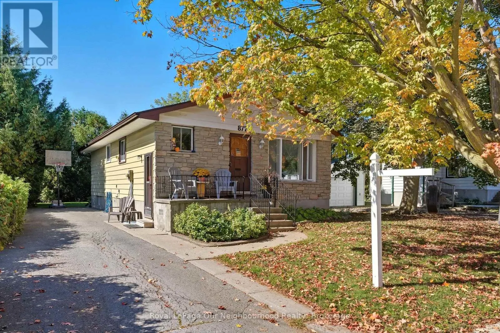 877 WESTERN AVENUE