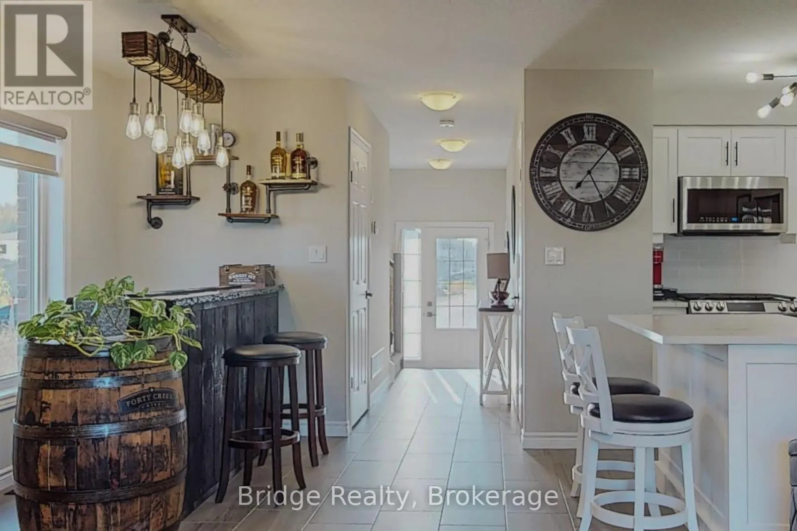 1637 DUNKIRK AVENUE