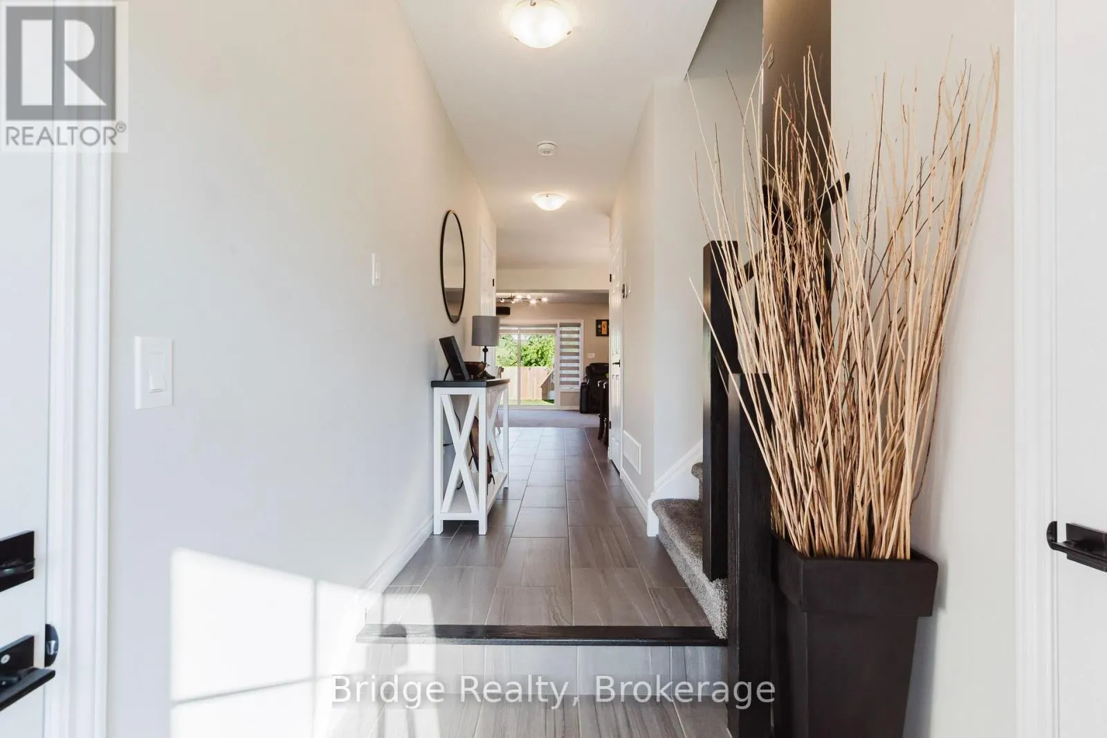 1637 DUNKIRK AVENUE
