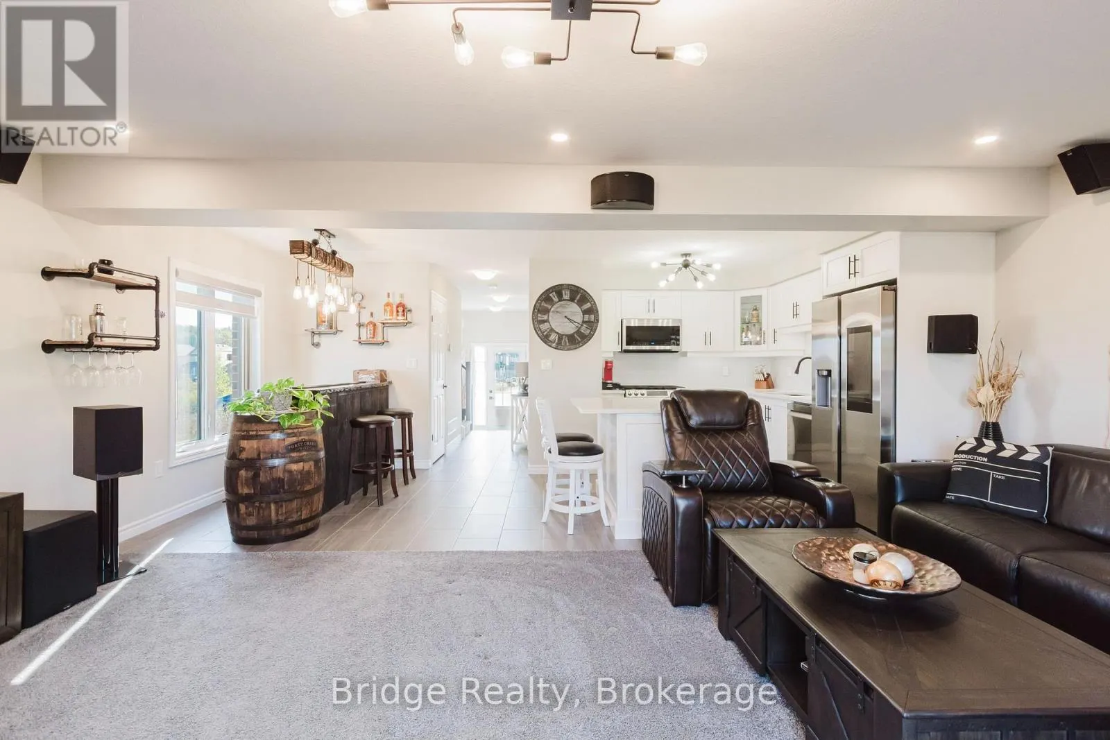 1637 DUNKIRK AVENUE
