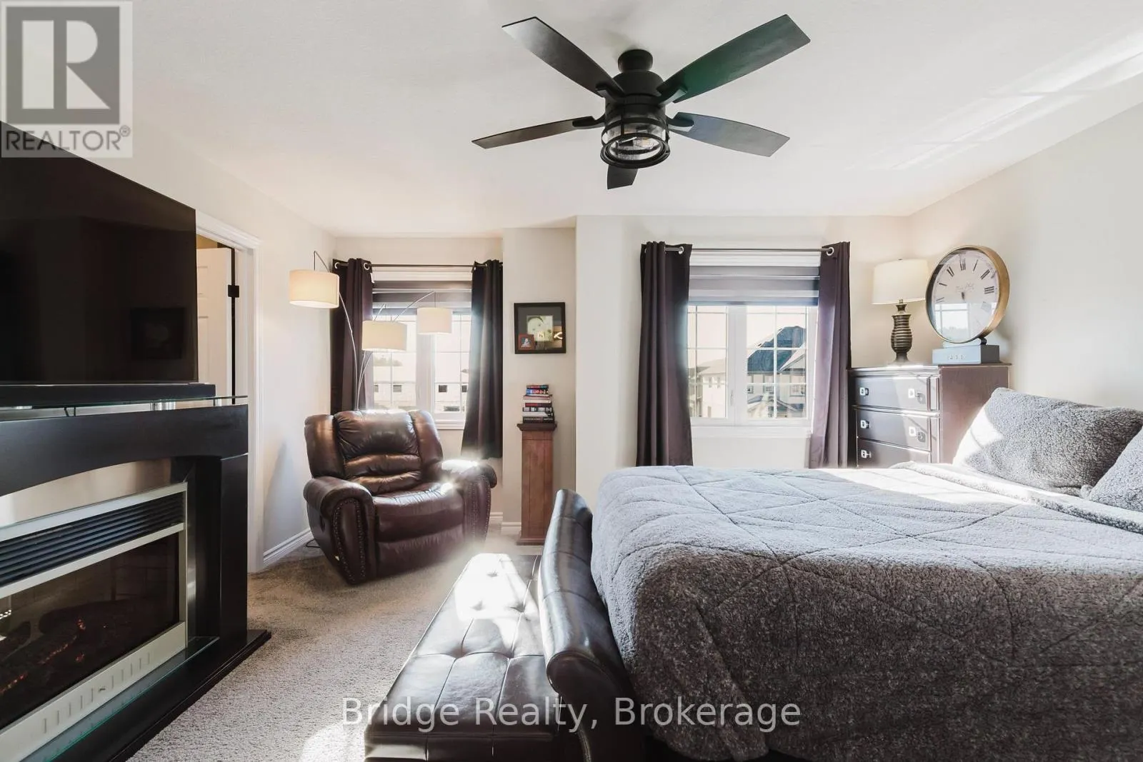 1637 DUNKIRK AVENUE