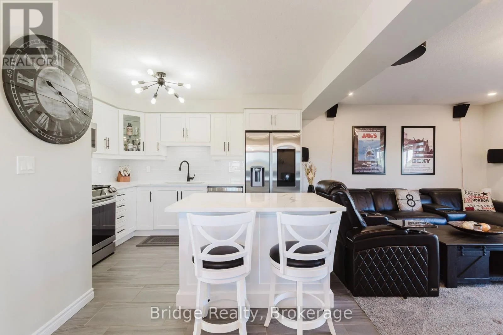 1637 DUNKIRK AVENUE