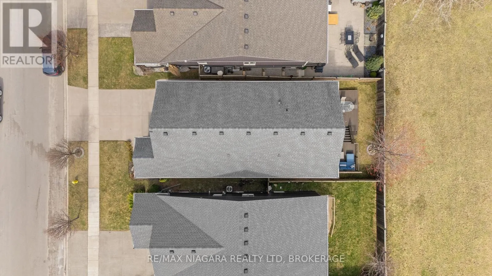 86 PARKSIDE DRIVE