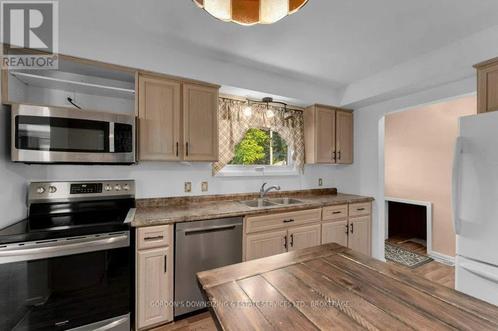 869 HAVERHILL DRIVE