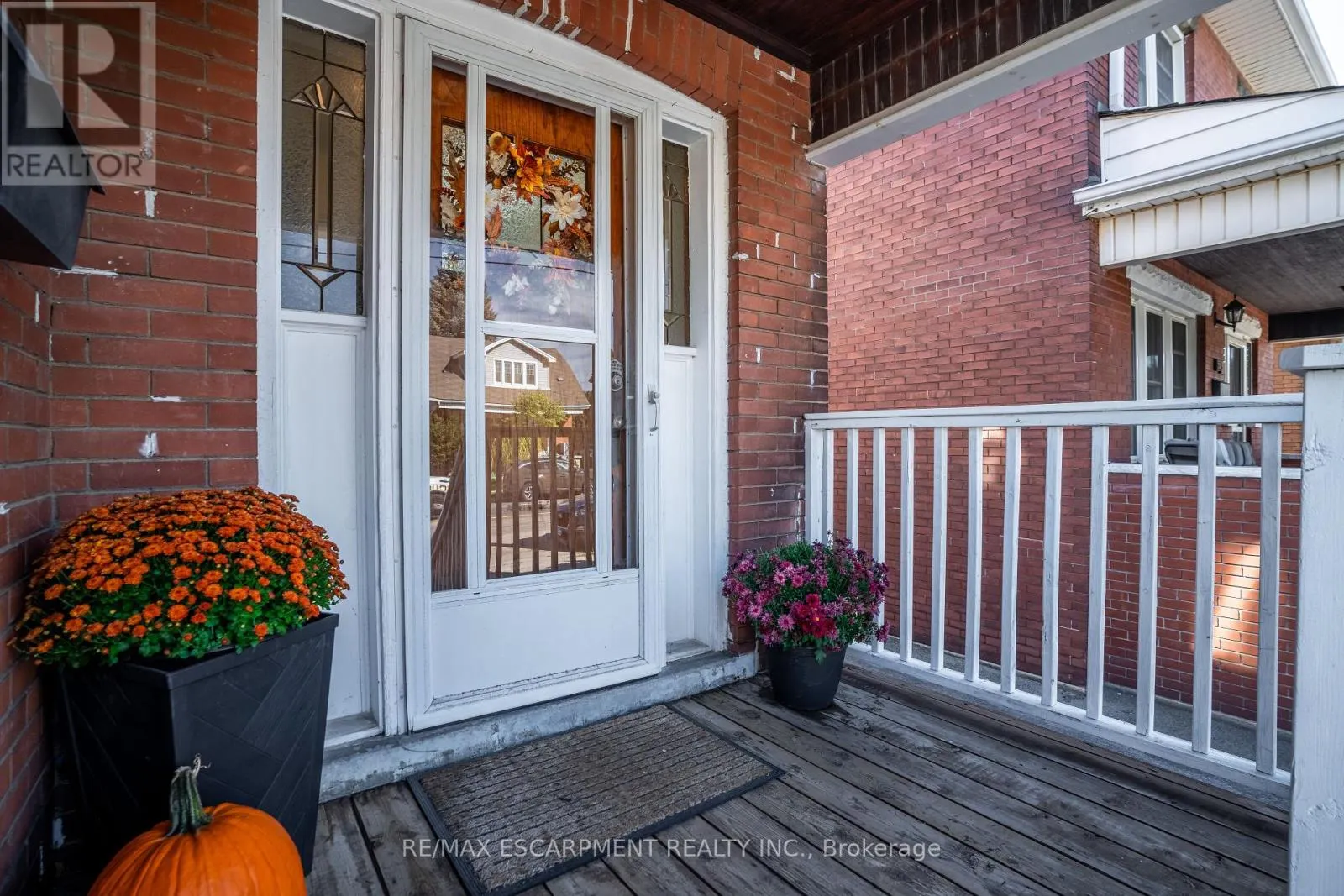 73 KENILWORTH AVENUE S