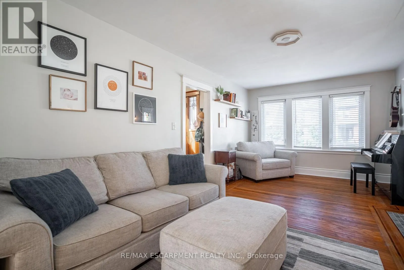 73 KENILWORTH AVENUE S