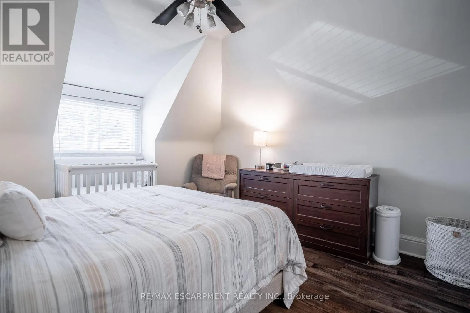 73 KENILWORTH AVENUE S