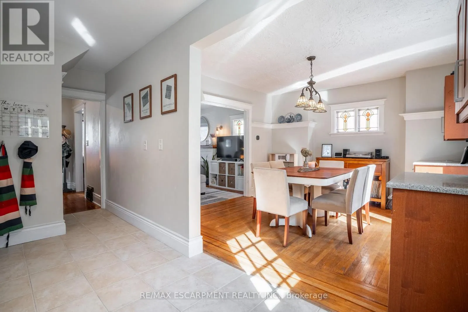 73 KENILWORTH AVENUE S