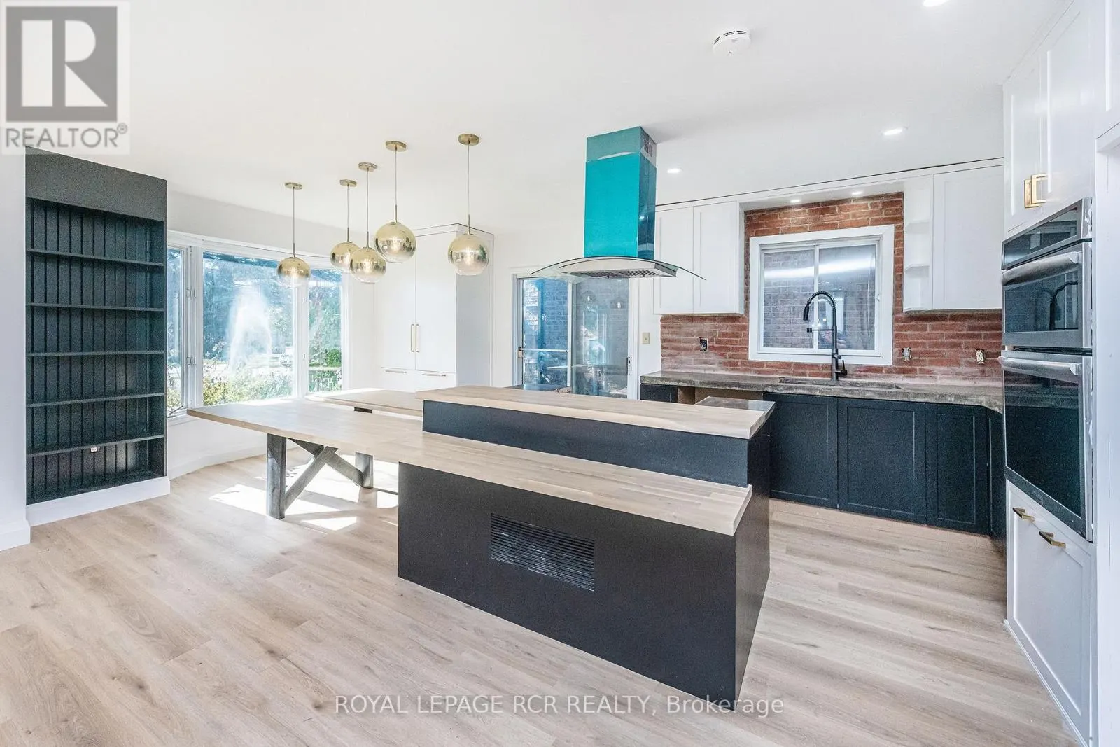 34 WILSON CRESCENT