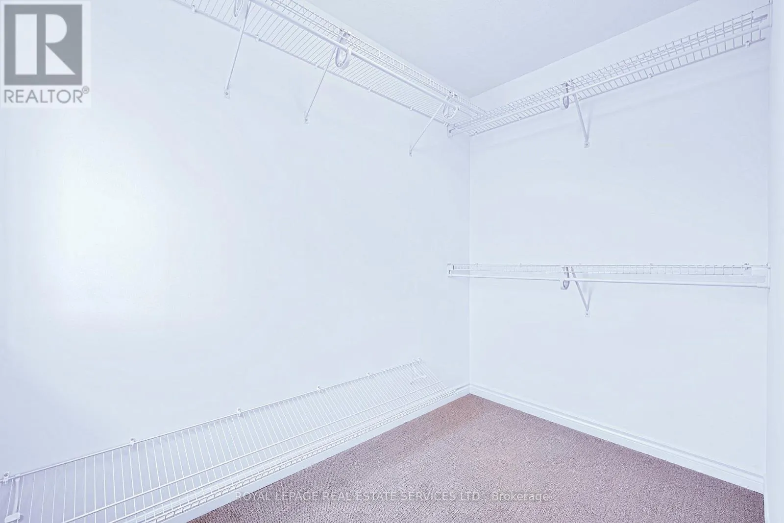 12 ELKINGTON LANE