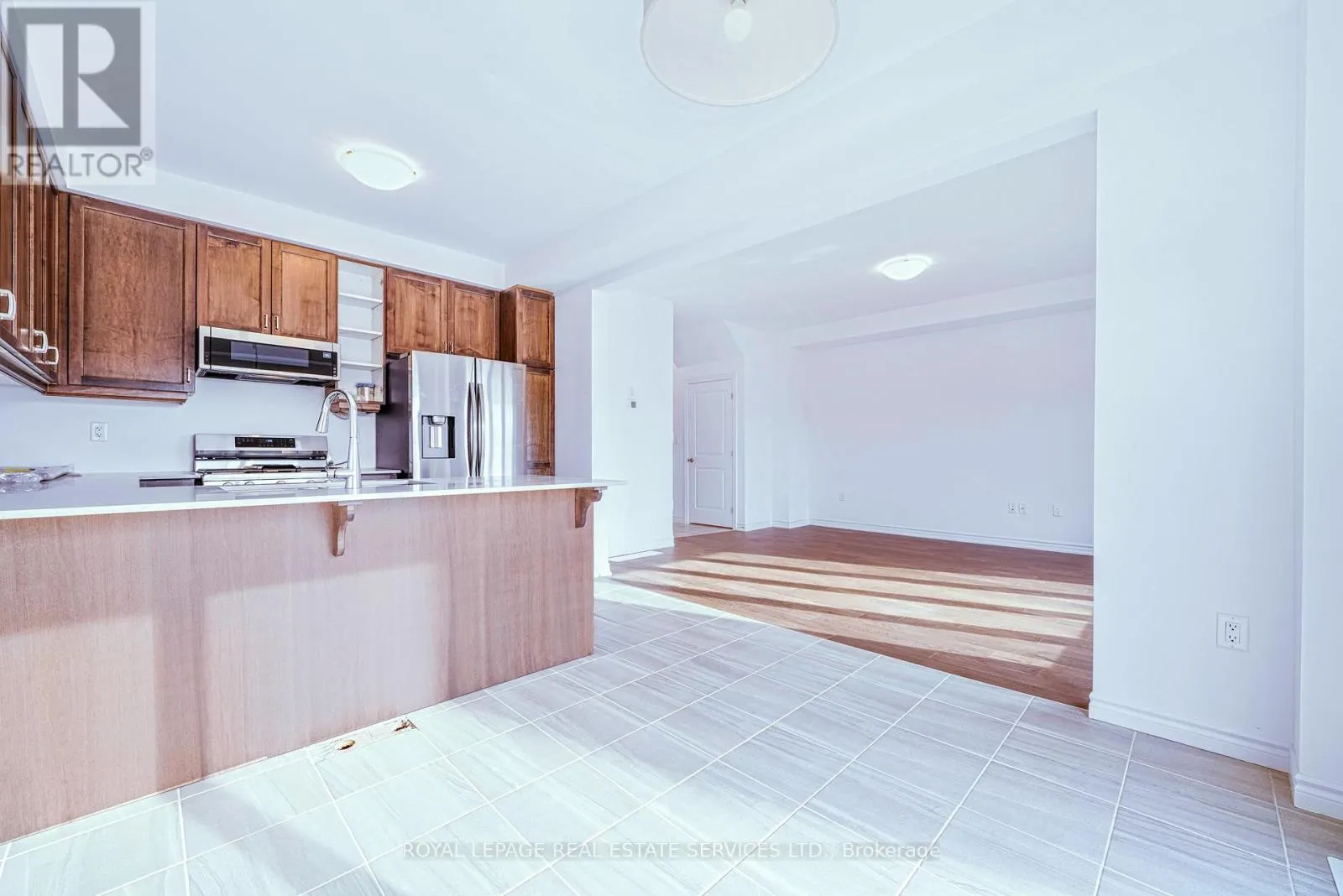12 ELKINGTON LANE