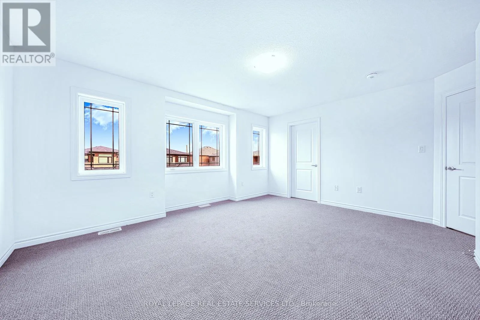 12 ELKINGTON LANE