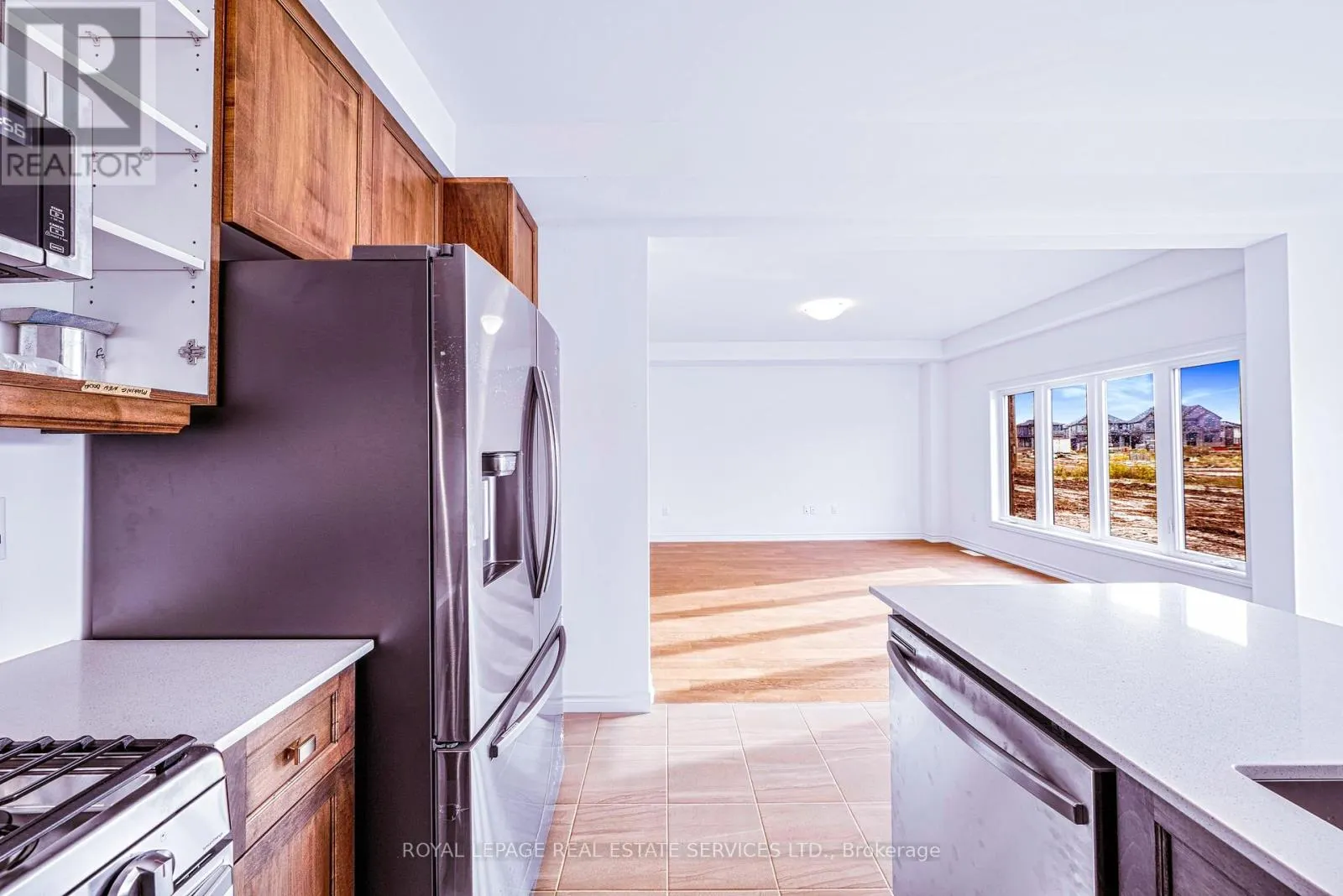 12 ELKINGTON LANE