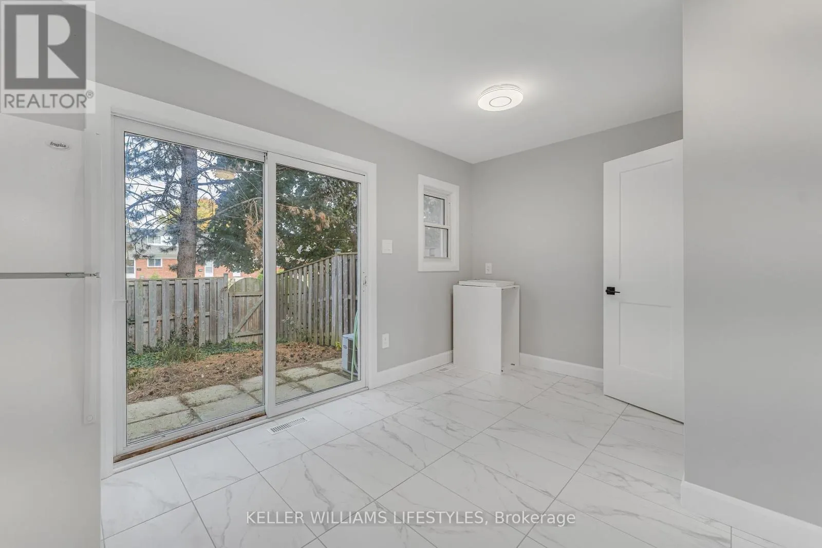 182 - 700 OSGOODE DRIVE, #182