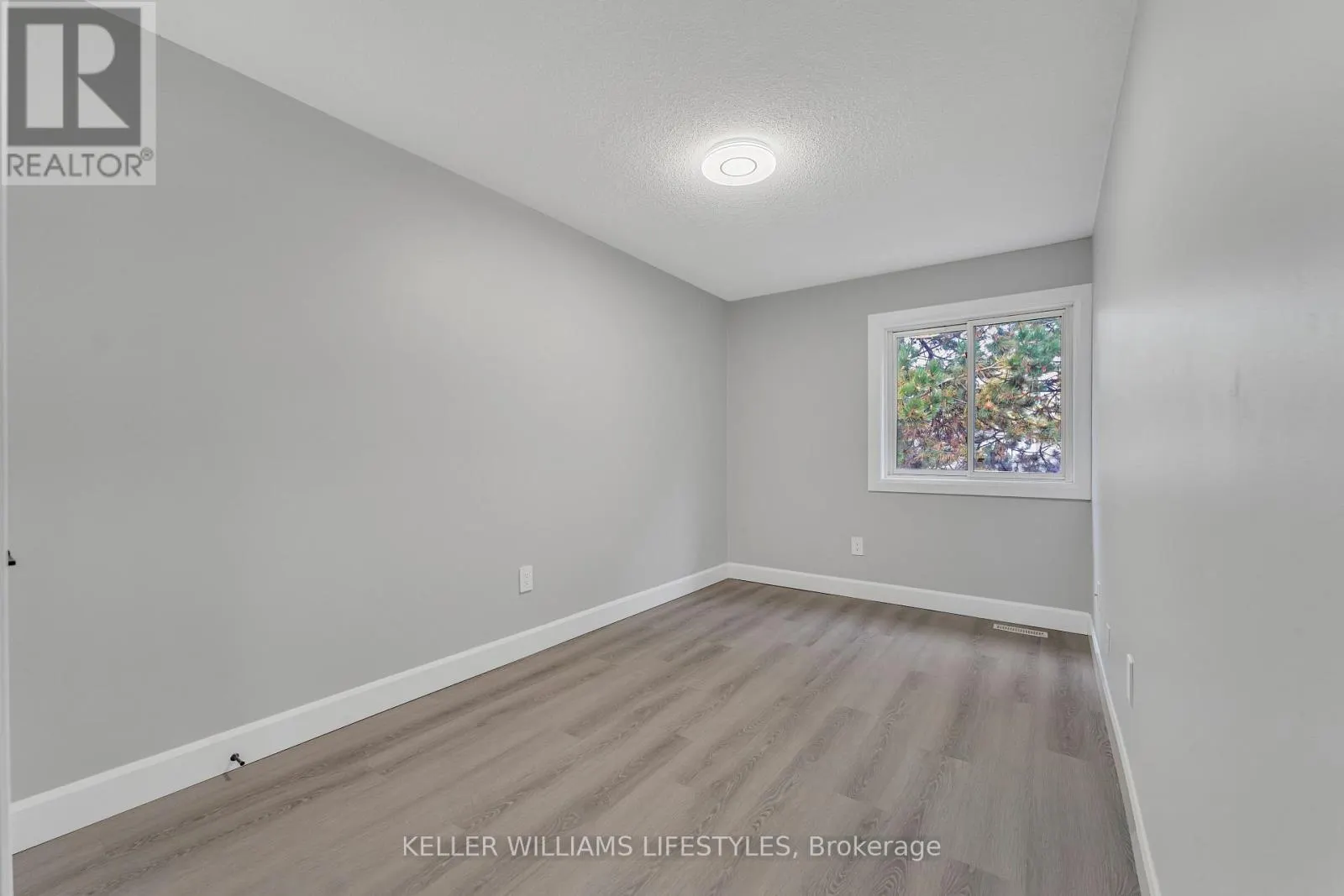 182 - 700 OSGOODE DRIVE, #182