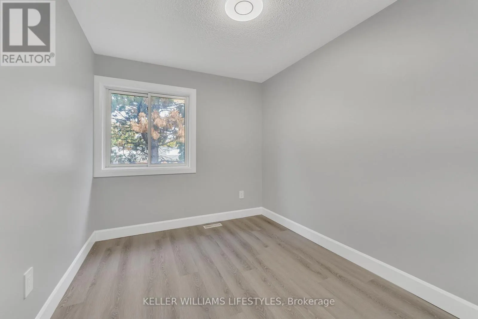 182 - 700 OSGOODE DRIVE, #182